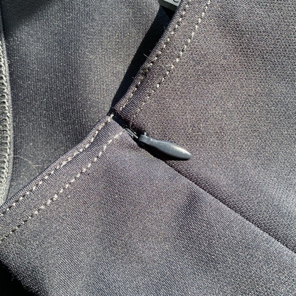 ❤️❤️❤️Club Monaco  navy blue Full Sweep Knit Skirt size M - Picture 7 of 7